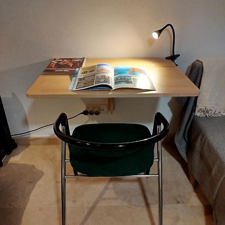 Apartamento En La Calle Principal Con Solarium. Tarifa Luaran gambar